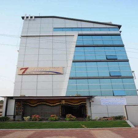 7 Hills Inn Tirupati Luaran gambar